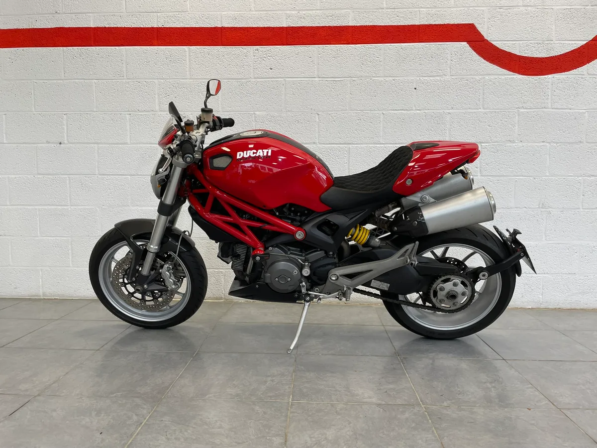 Ducati Monster 2009 — photo 4