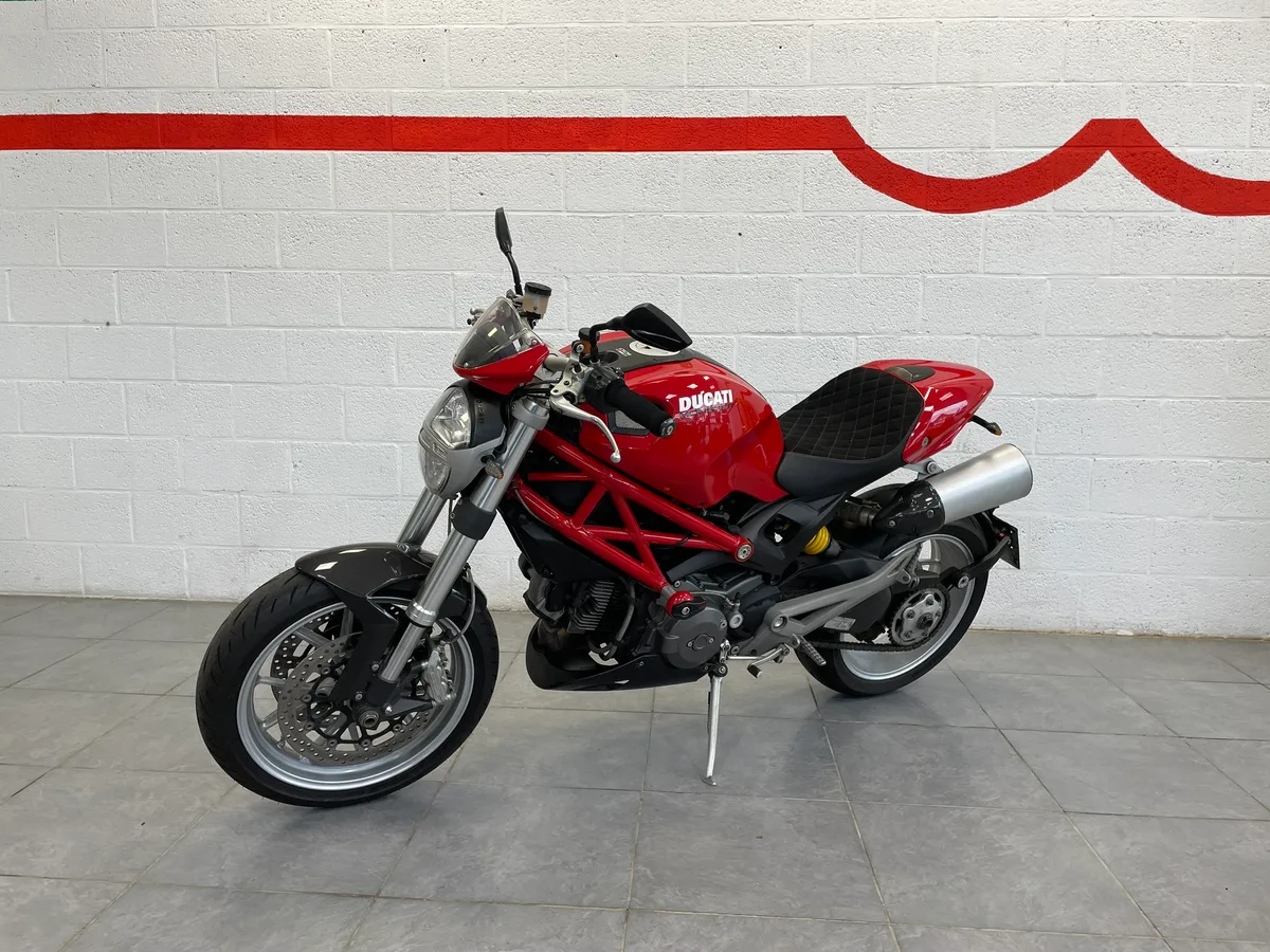 Ducati Monster 2009 — photo 2