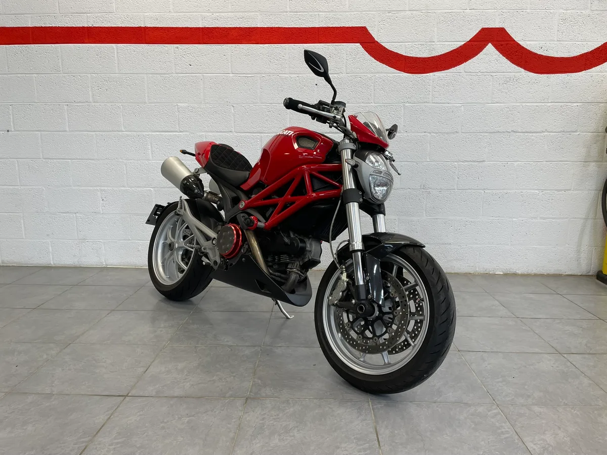 Ducati Monster 2009 — photo 1
