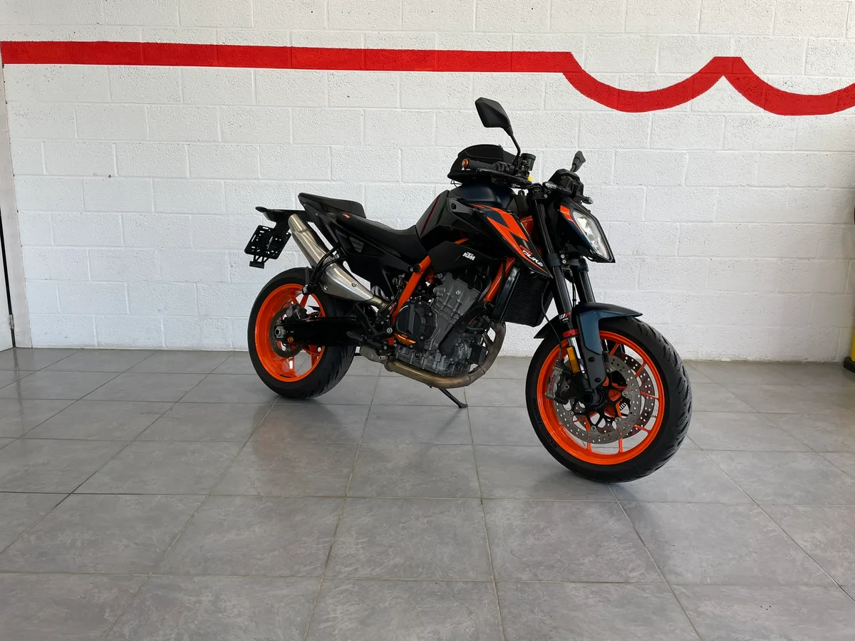 KTM 890 Duke 2023 — photo 1