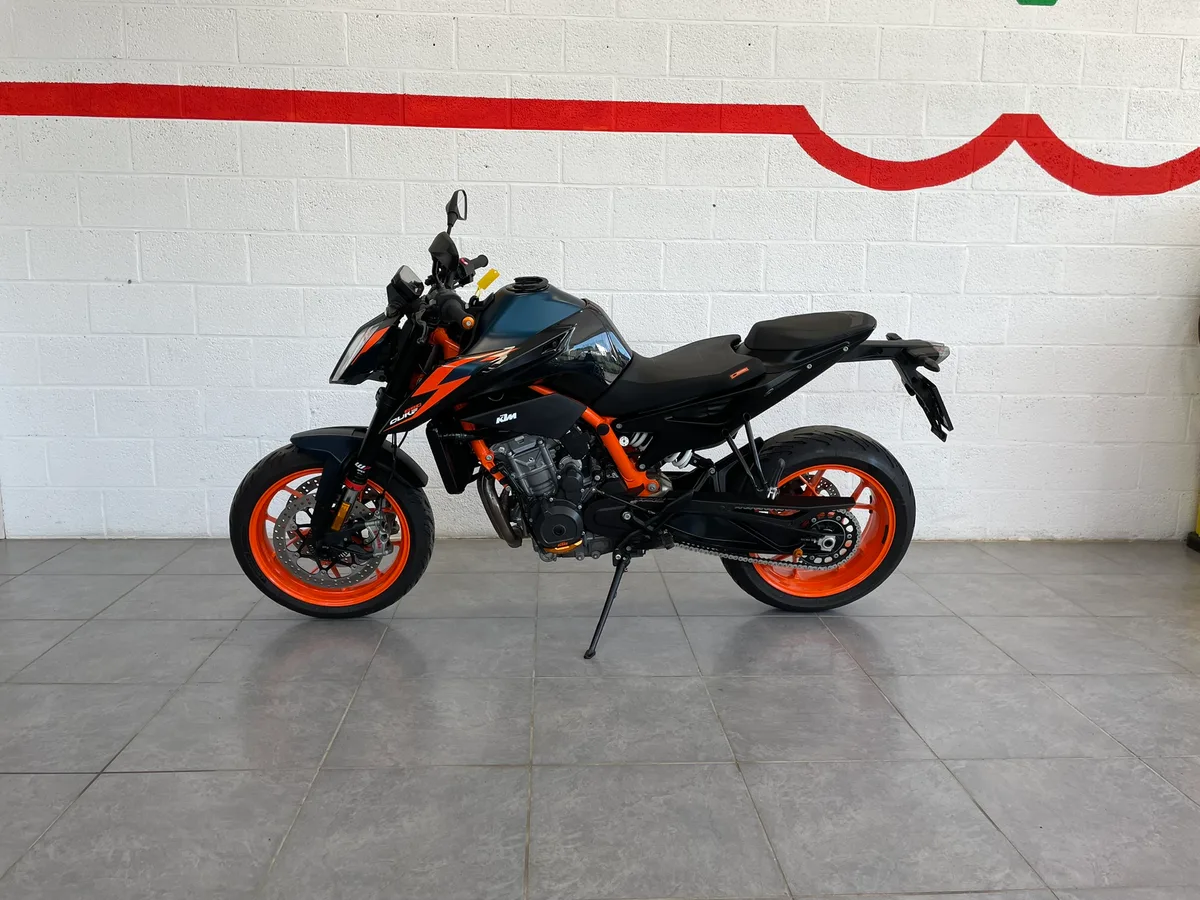 KTM 890 Duke 2023 — photo 4