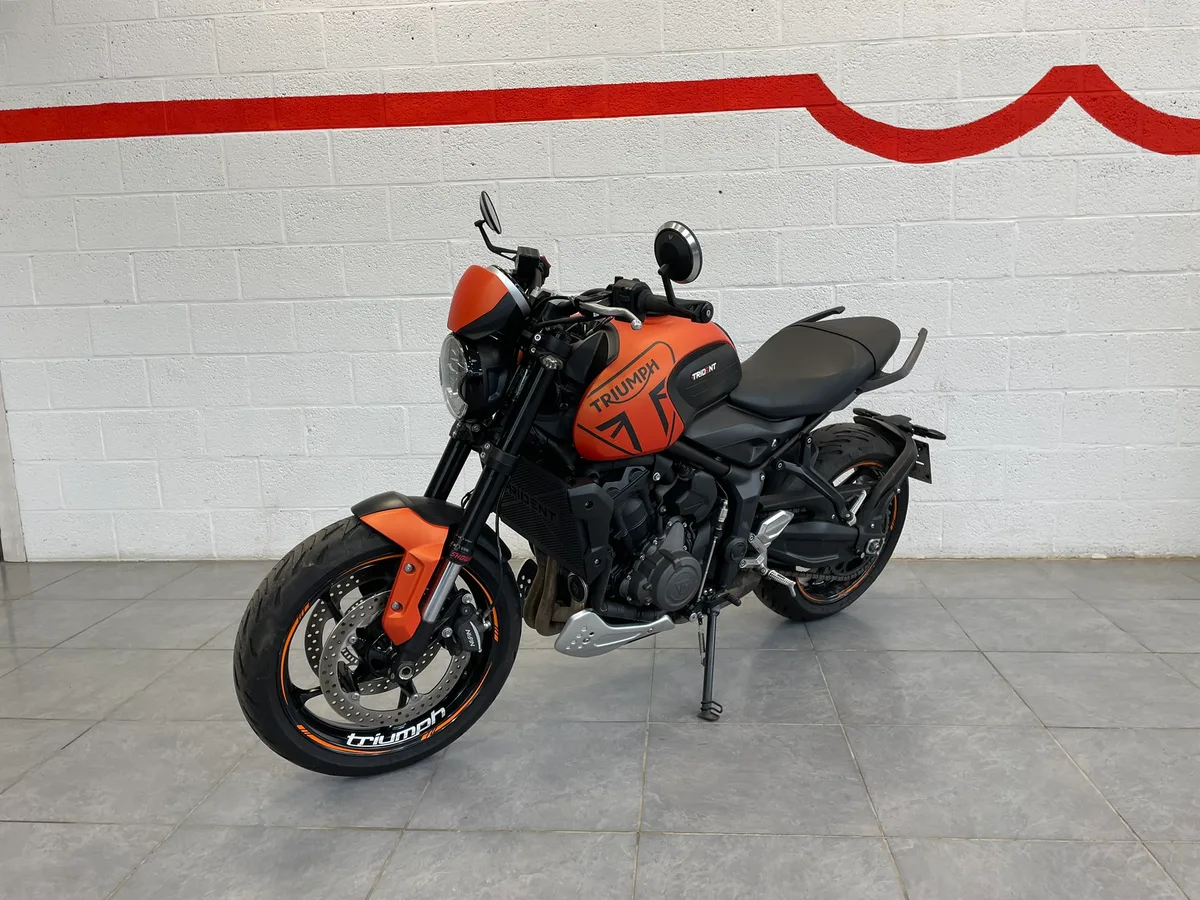Triumph Trident 660 2023 — photo 2