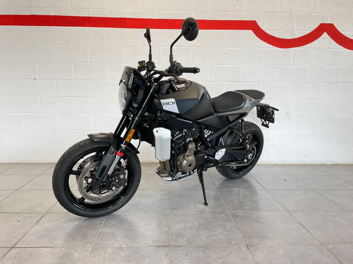 Husqvarna Vitpilen 401 / 701 2025 — photo 2