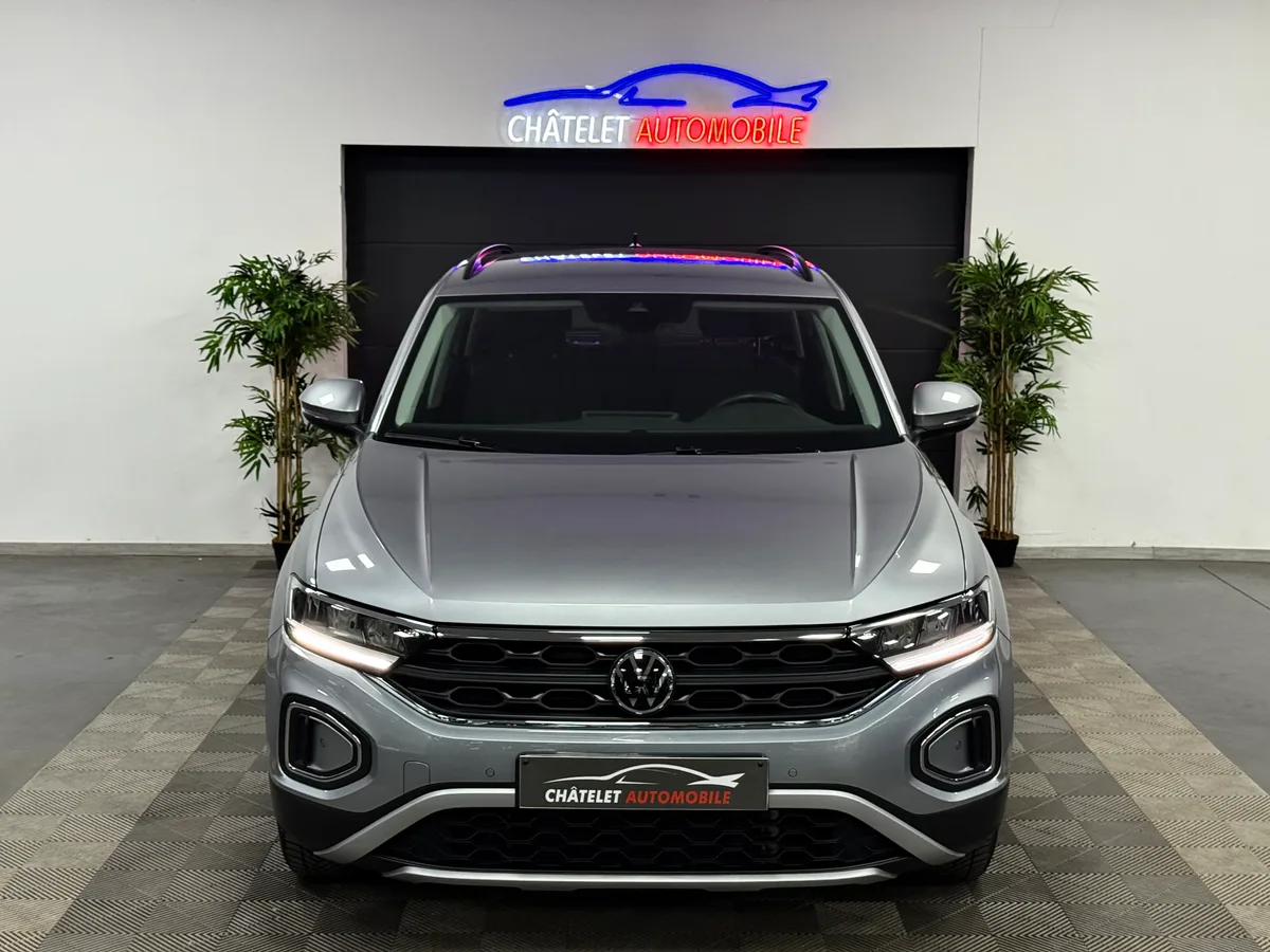 Volkswagen T-Roc 2024 — photo 3