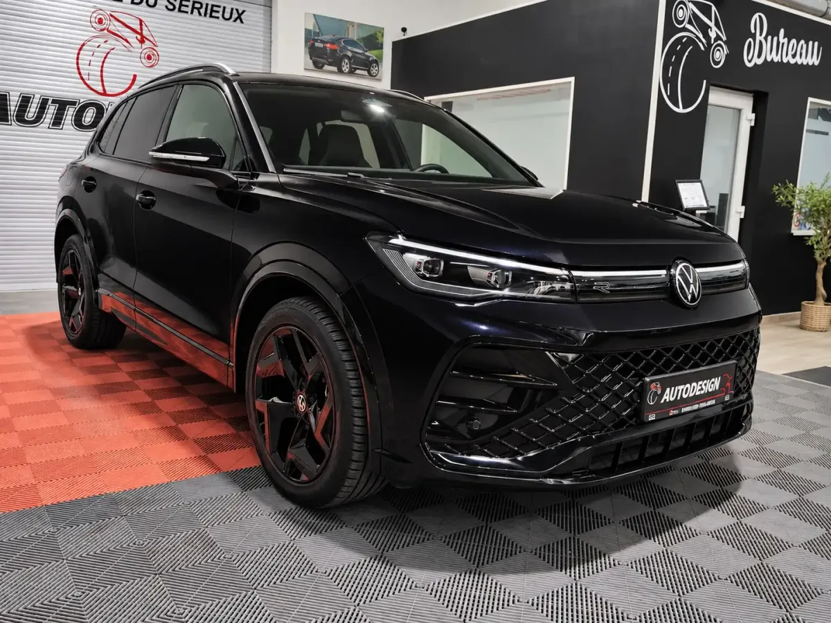 Volkswagen Tiguan 2024 — photo 1