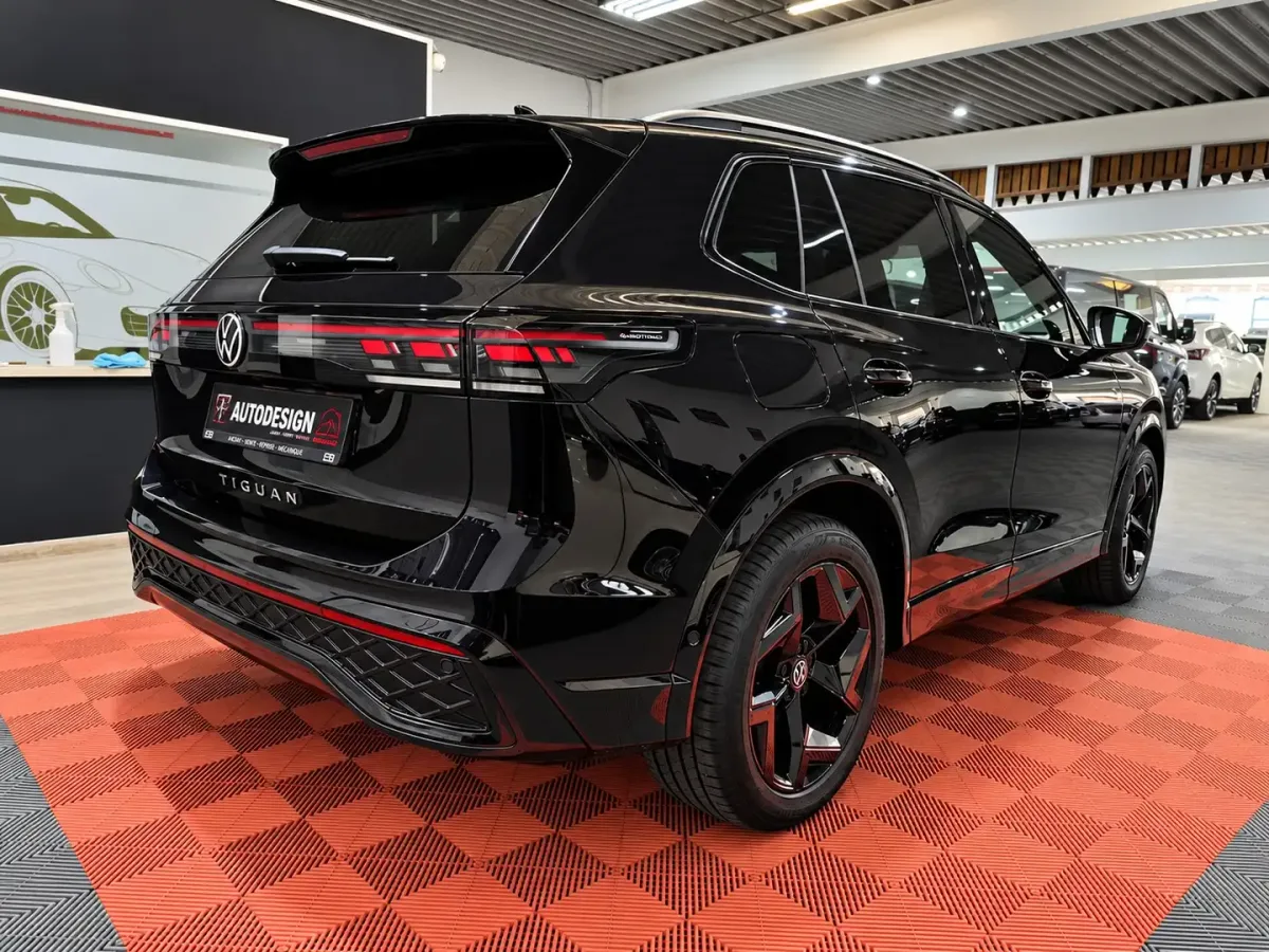 Volkswagen Tiguan 2024 — photo 3