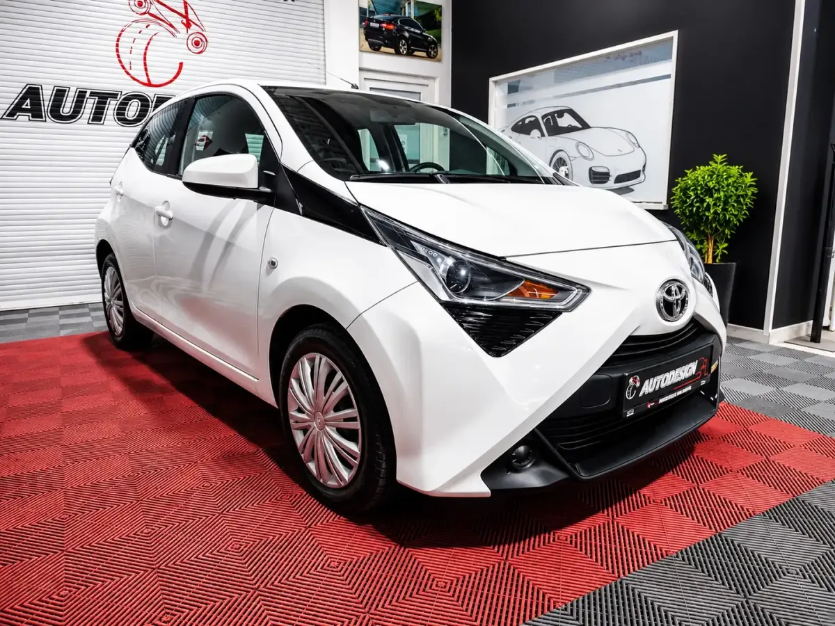 Toyota aygo 2022 — photo 1