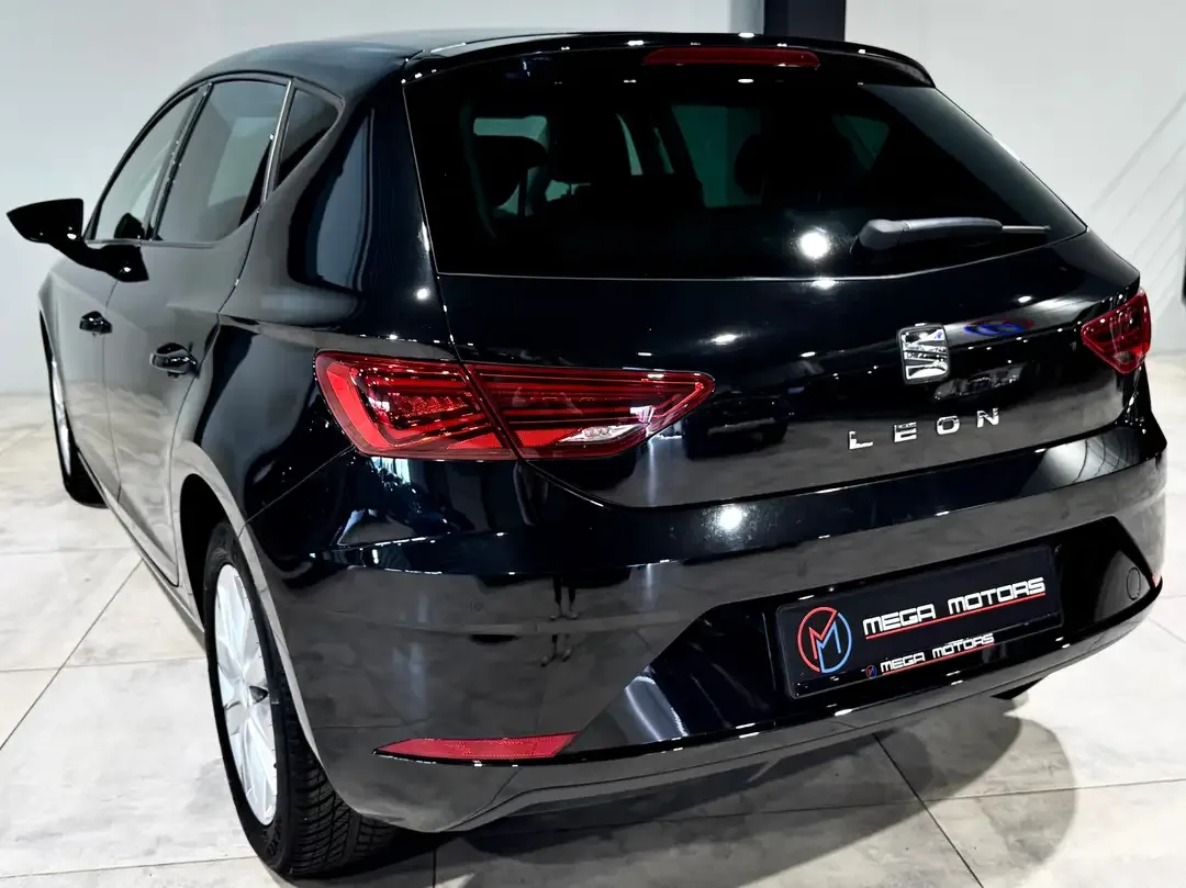 SEAT Leon 2021 — photo 2