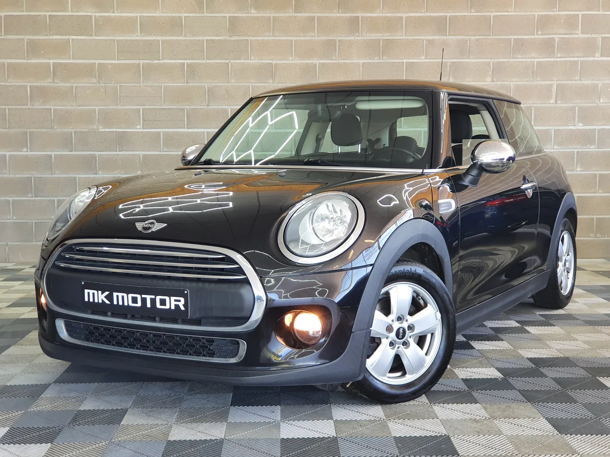 MINI Hatch 3 portes 2015 — photo 1