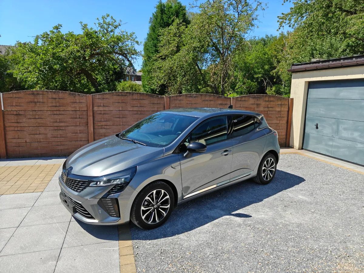 Renault Clio 2025 — photo 3