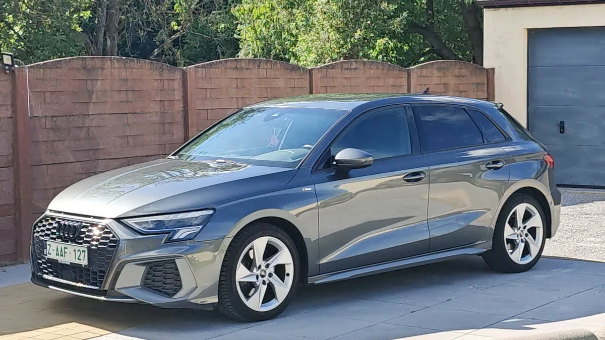 Audi A3 2021 — photo 3