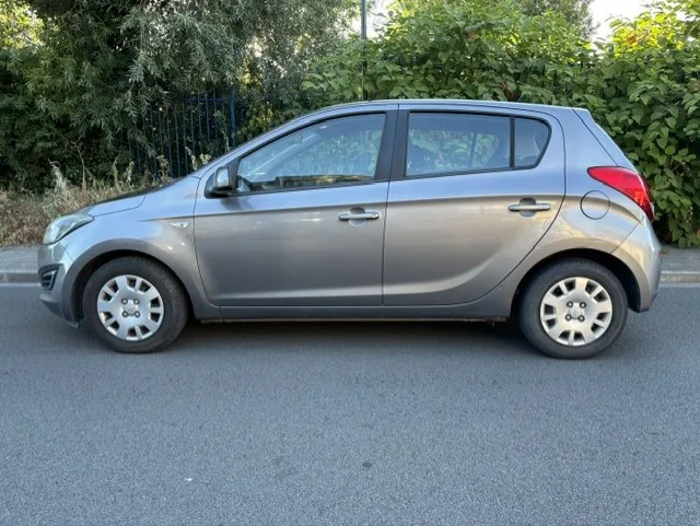 Hyundai I20 2013 — photo 3