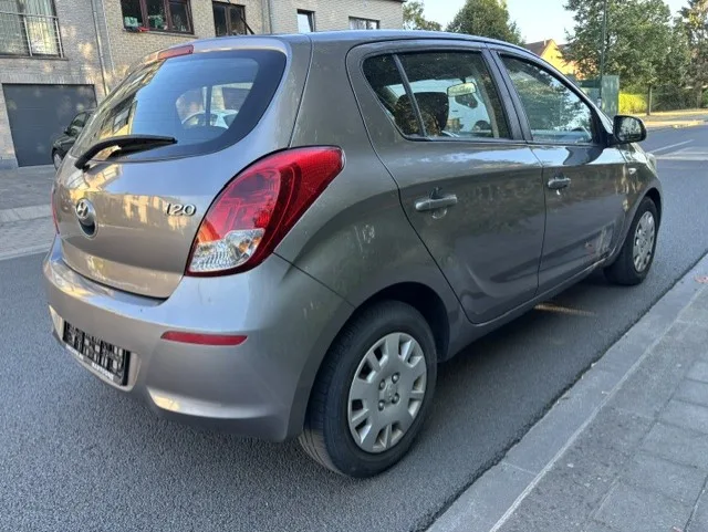 Hyundai I20 2013 — photo 4