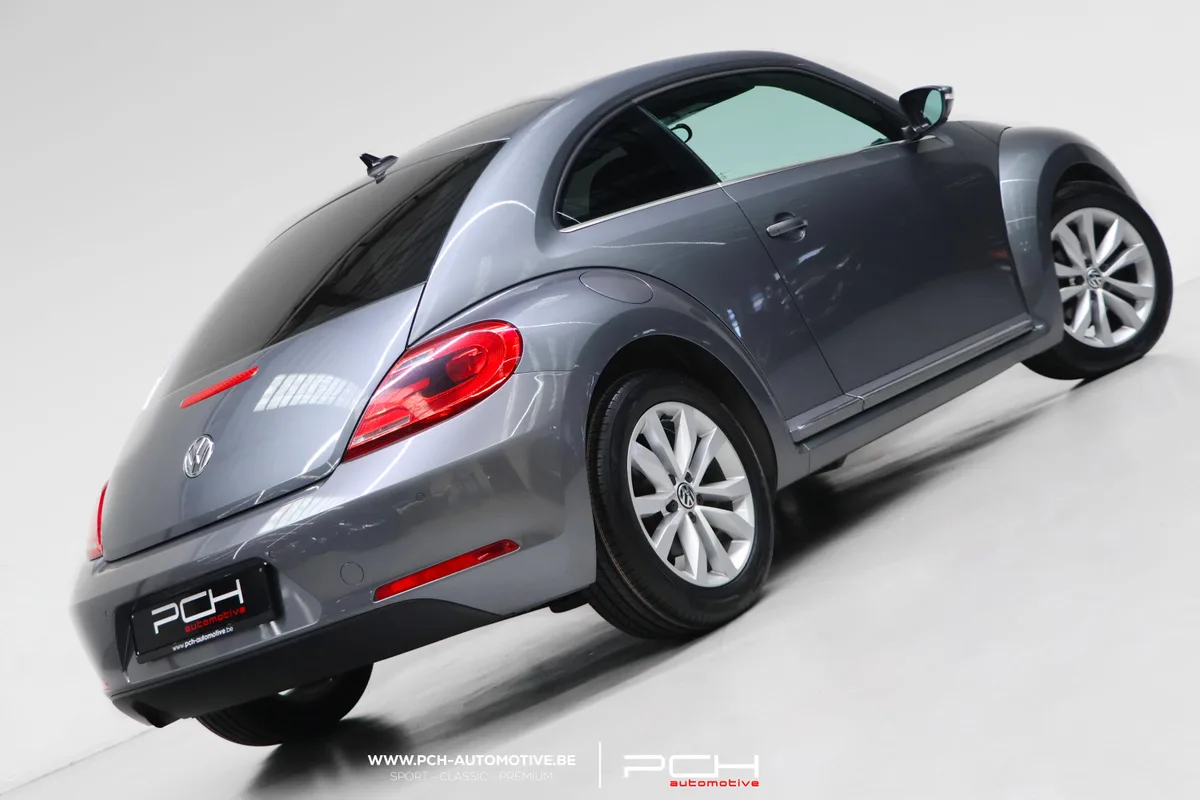 Volkswagen Beetle 2012 — photo 2