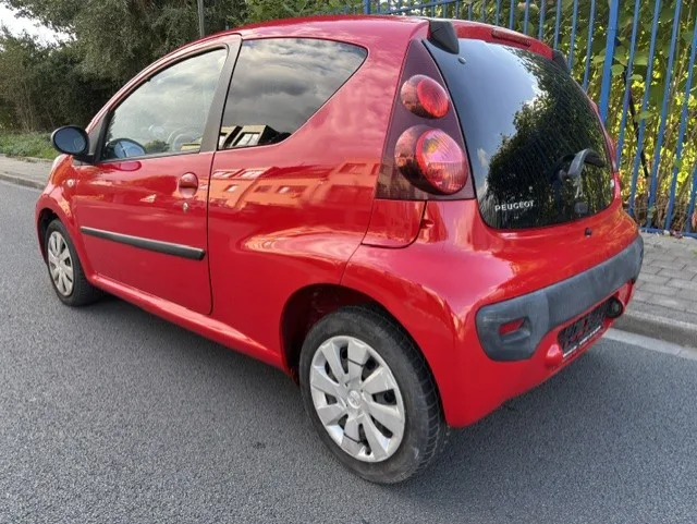 Peugeot 107 2012 — photo 4