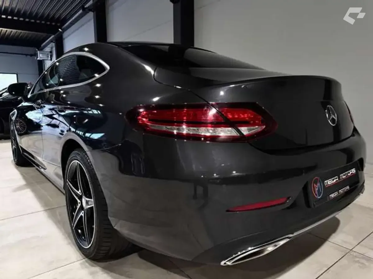 Mercedes-Benz Classe C 2021 — photo 2