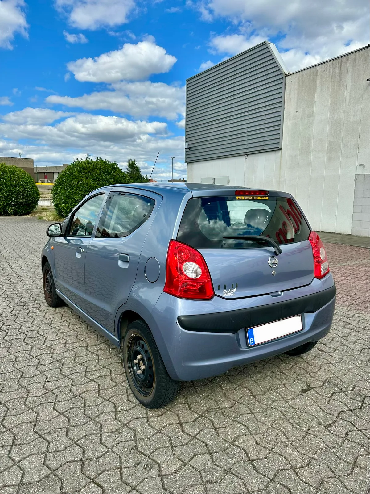 Nissan Pixo 2010 — photo 3