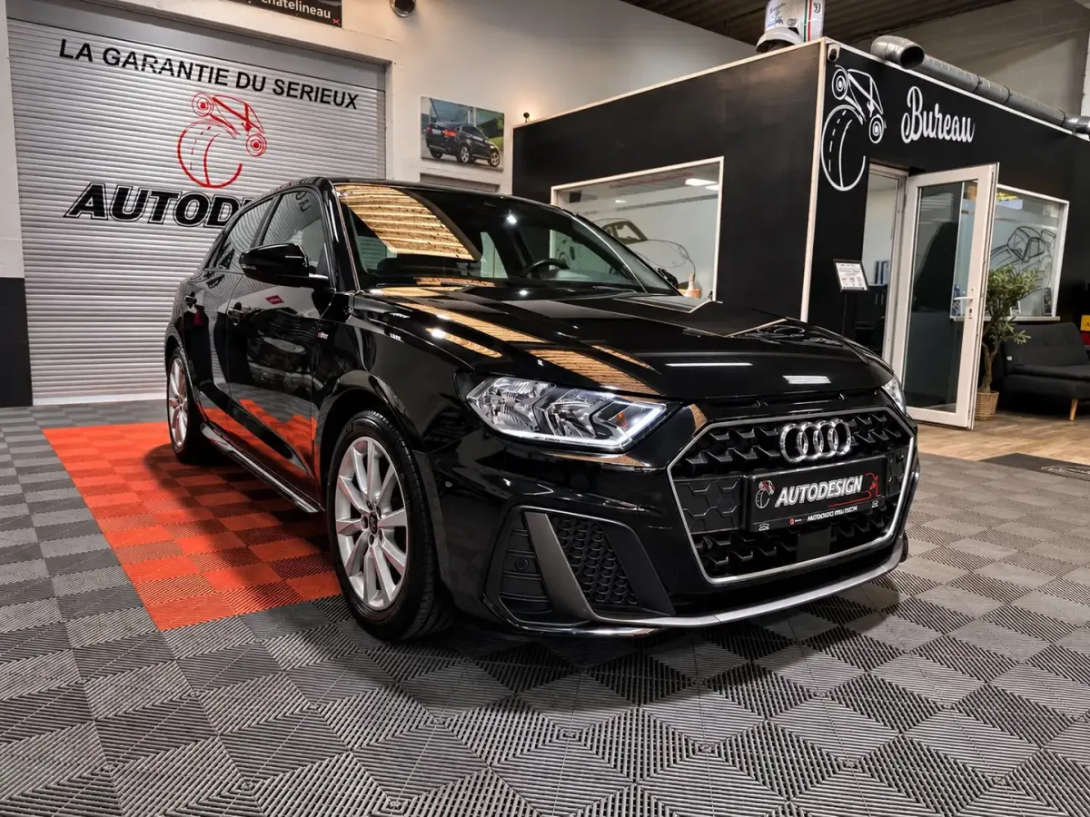 Audi A1 2021 — photo 1