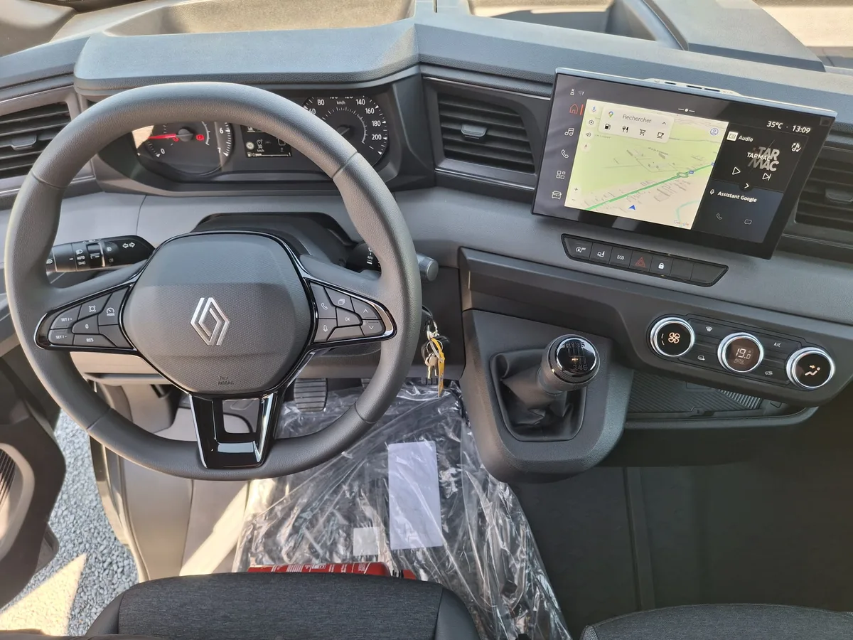 Renault Master 2026 — photo 1