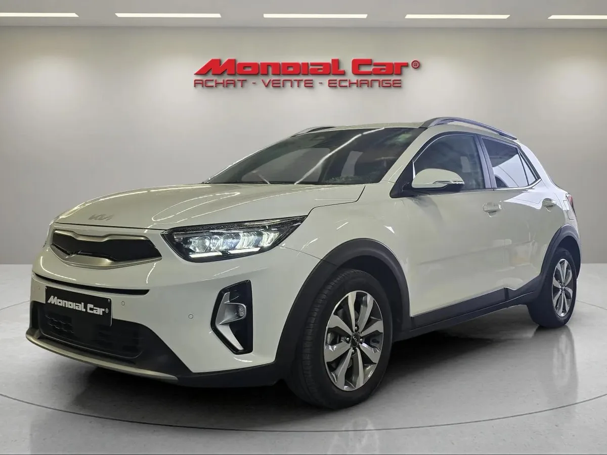Kia Stonic 2023 — photo 1