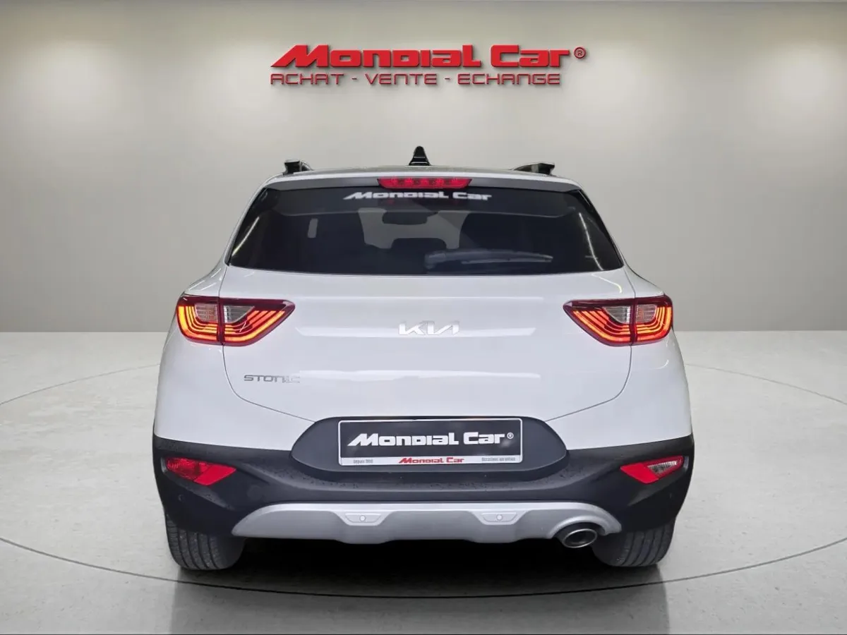 Kia Stonic 2023 — photo 4