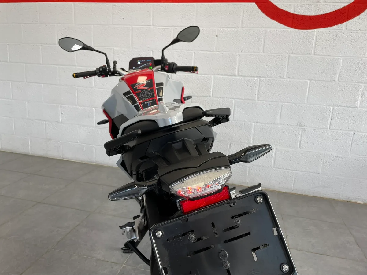 BMW Motorrad F 900 R / XR 2020 — photo 3