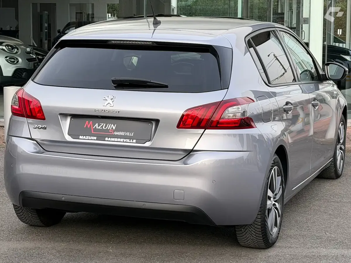 Peugeot 308 2021 — photo 2