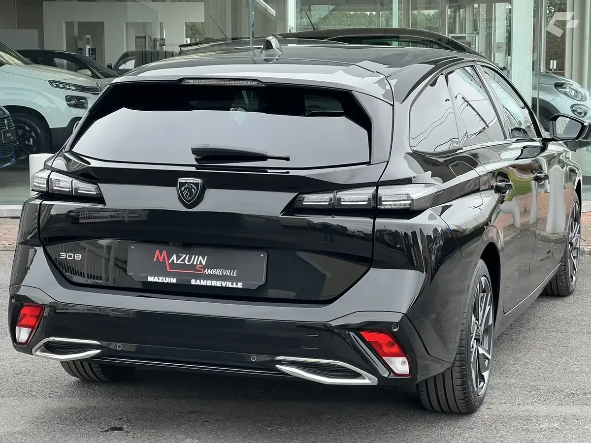 Peugeot 308 2023 — photo 2
