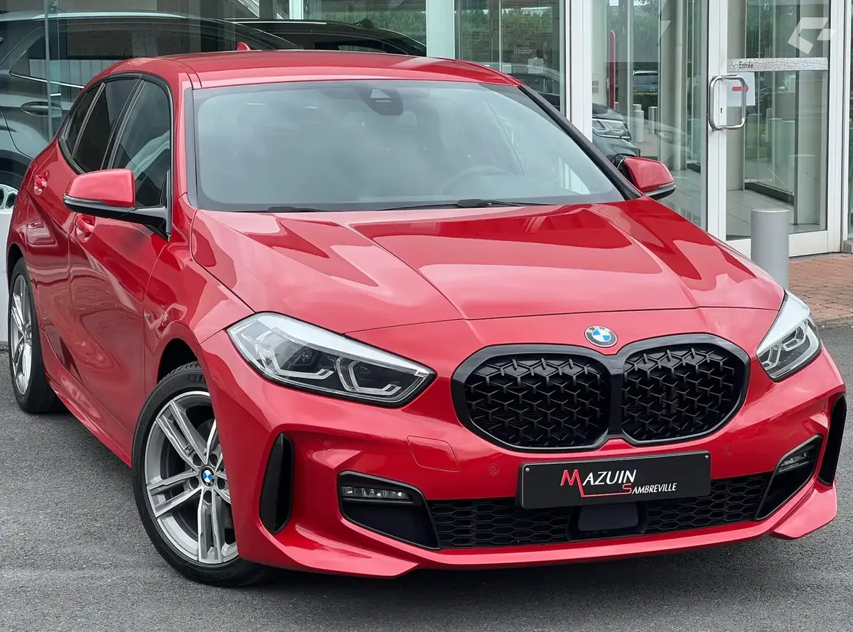 BMW 118i 2020 — photo 3