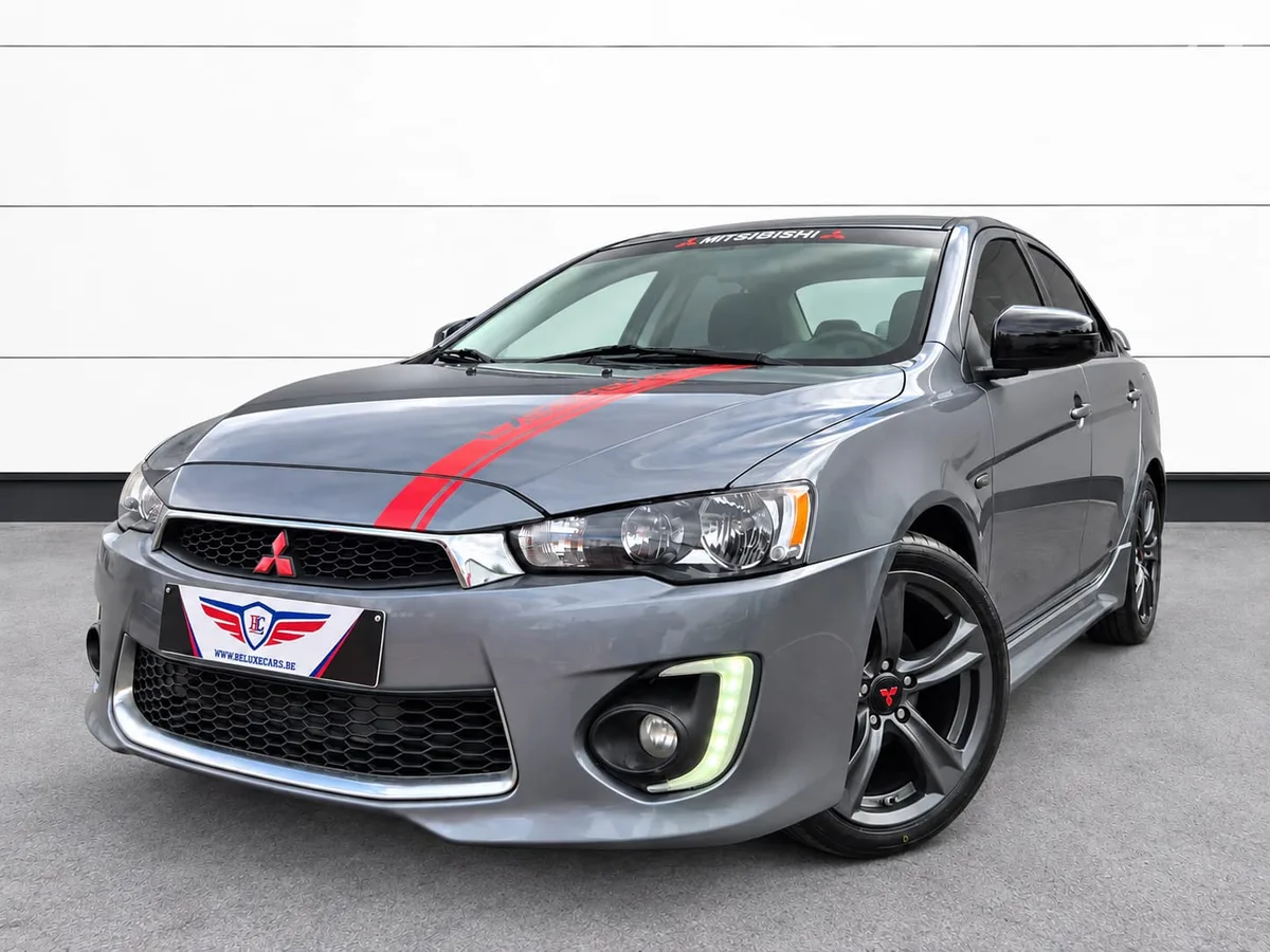Mitsubishi Lancer 2017 — photo 1