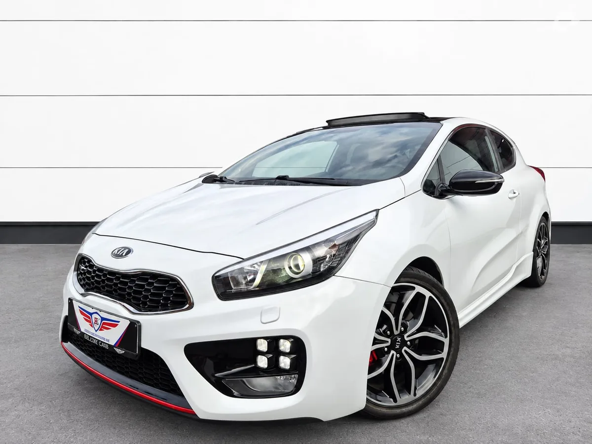 Kia Ceed 2016 — photo 1