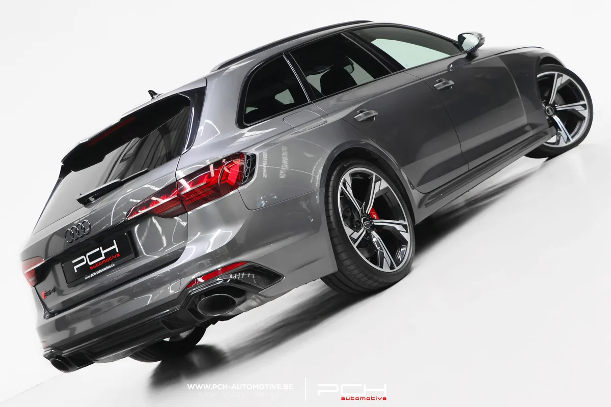 Audi RS4 2022 — photo 2