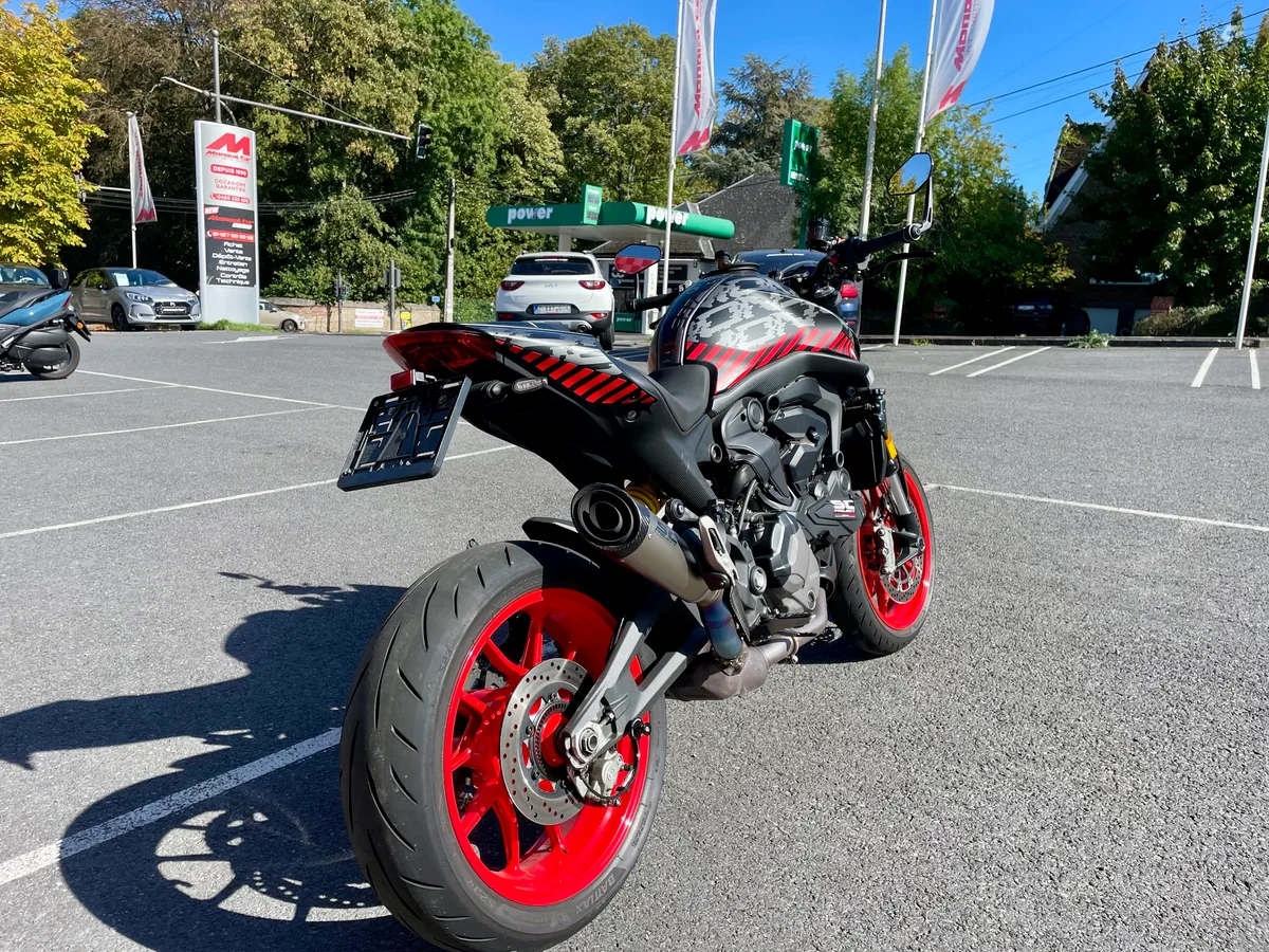 Ducati Monster 2022 — photo 3