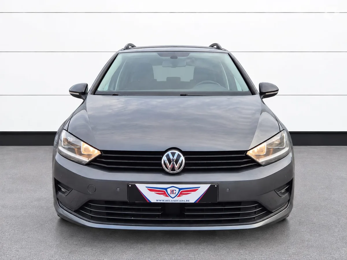 Volkswagen Golf Sportsvan 2017 — photo 2