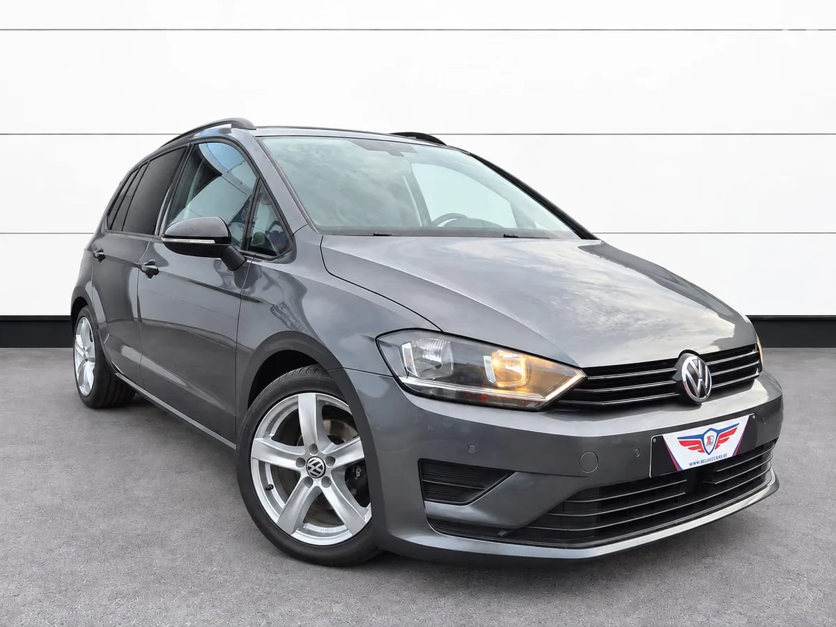 Volkswagen Golf Sportsvan 2017 — photo 3