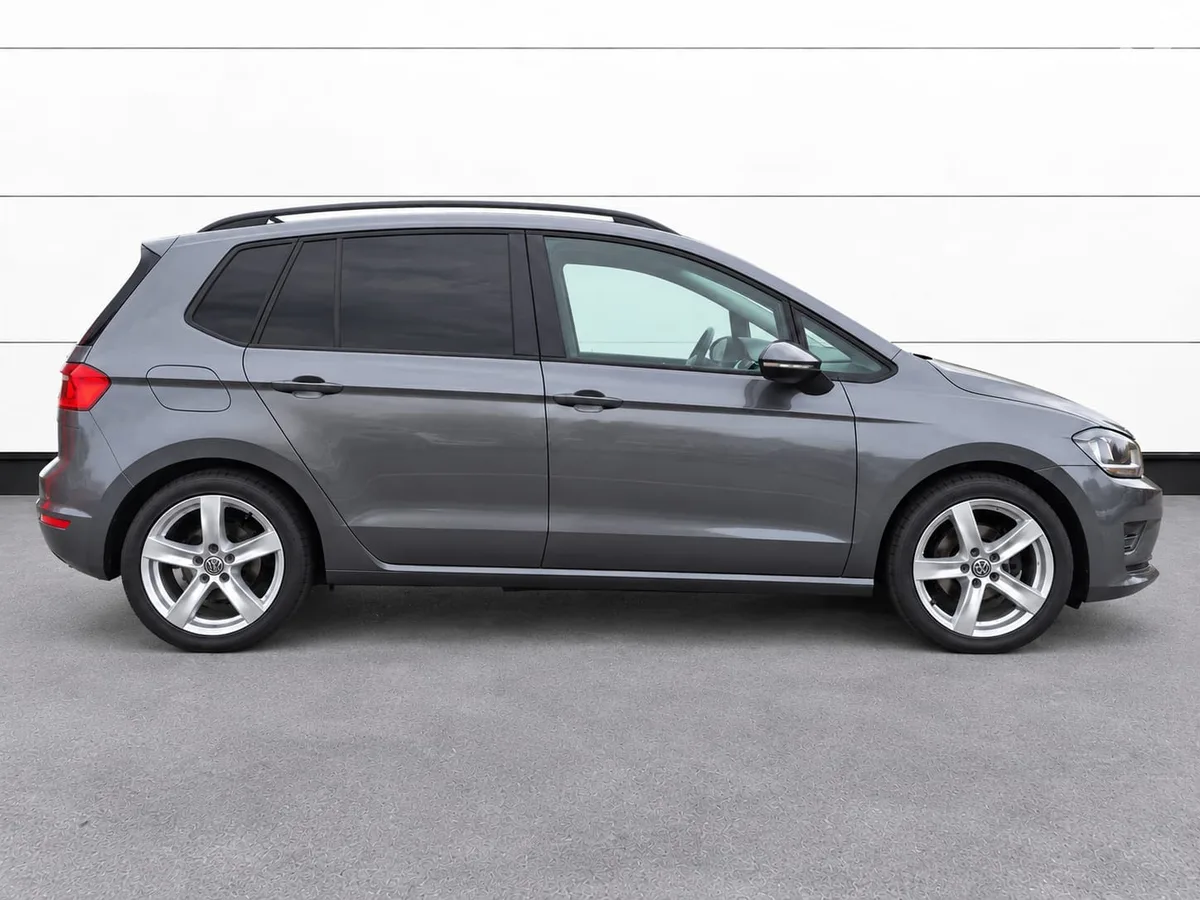 Volkswagen Golf Sportsvan 2017 — photo 4