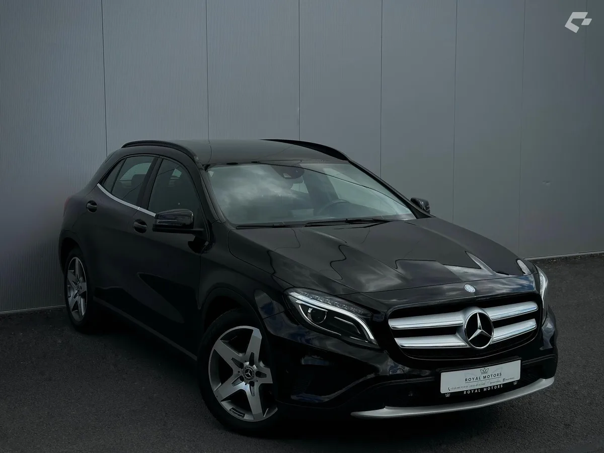 Mercedes-Benz GLA 2015 — photo 1