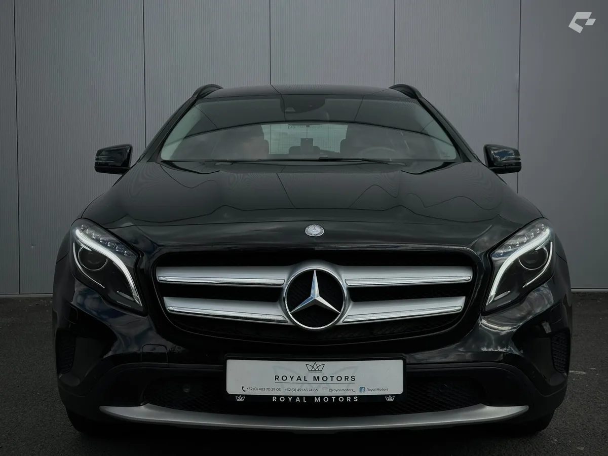 Mercedes-Benz GLA 2015 — photo 2