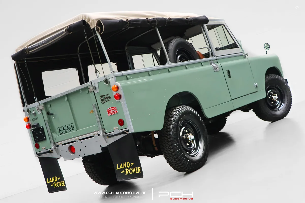 Land Rover Series II / IIA 1965 — photo 2