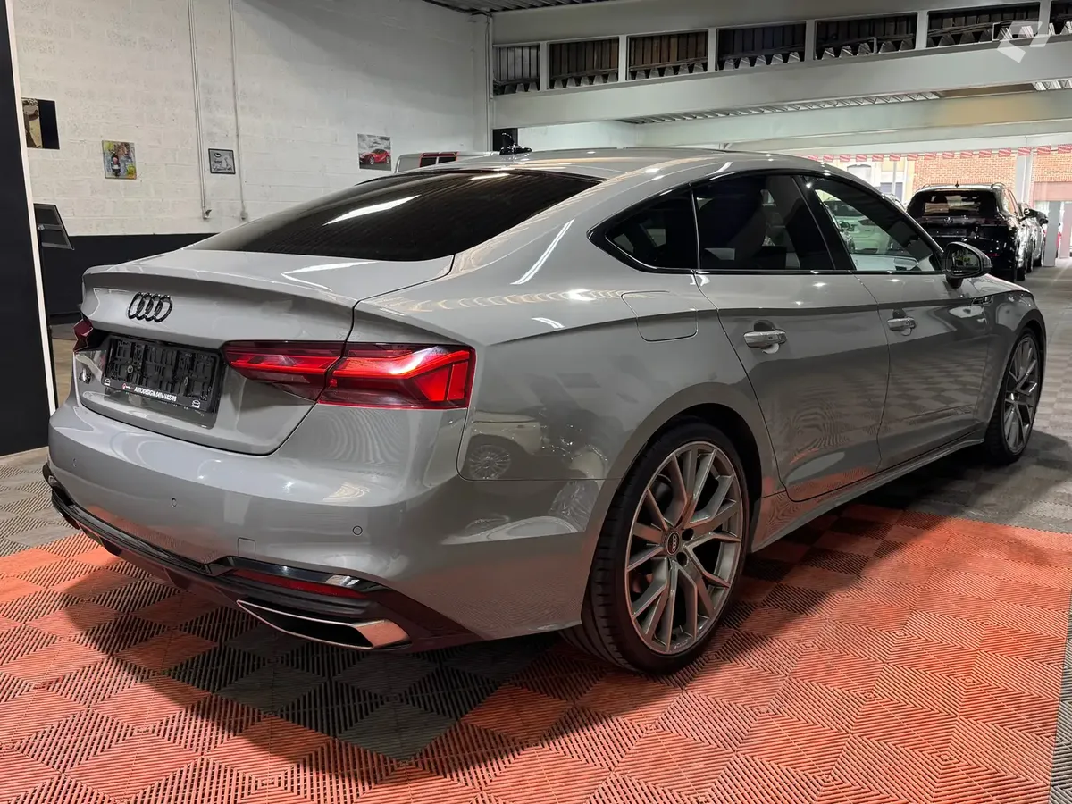 Audi A5 2021 — photo 2