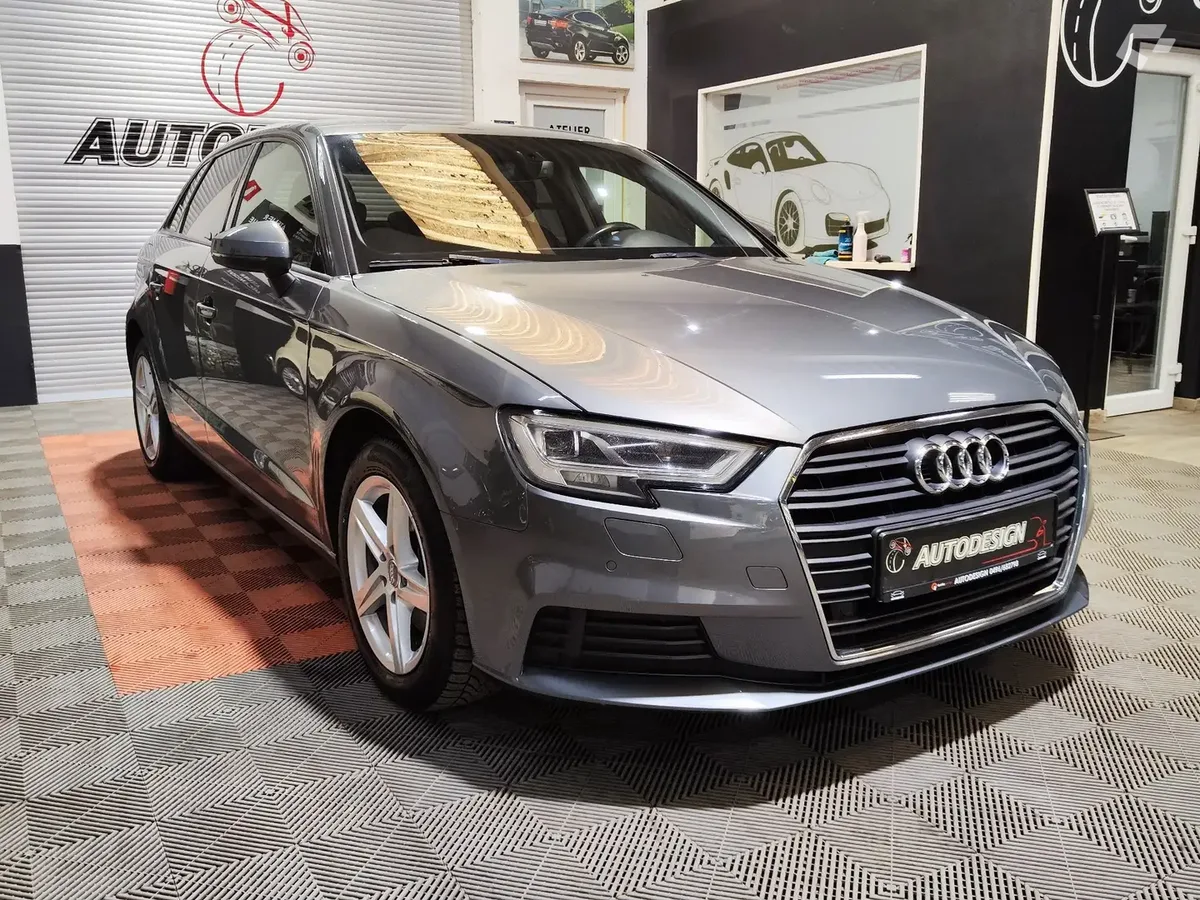Audi A3 2019 — photo 1
