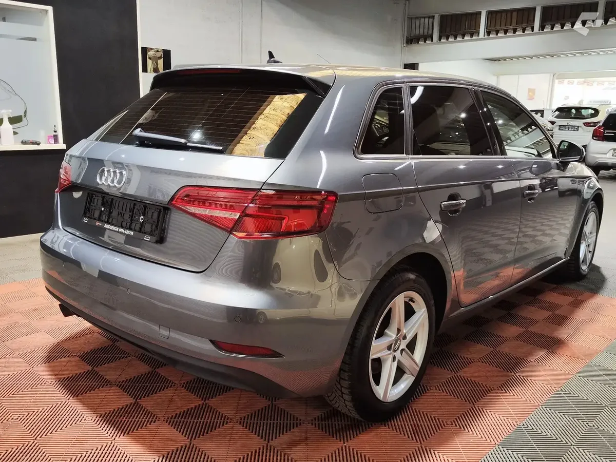 Audi A3 2019 — photo 4