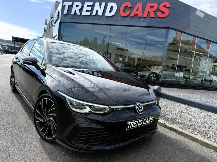 Volkswagen Golf 2022 — photo 1