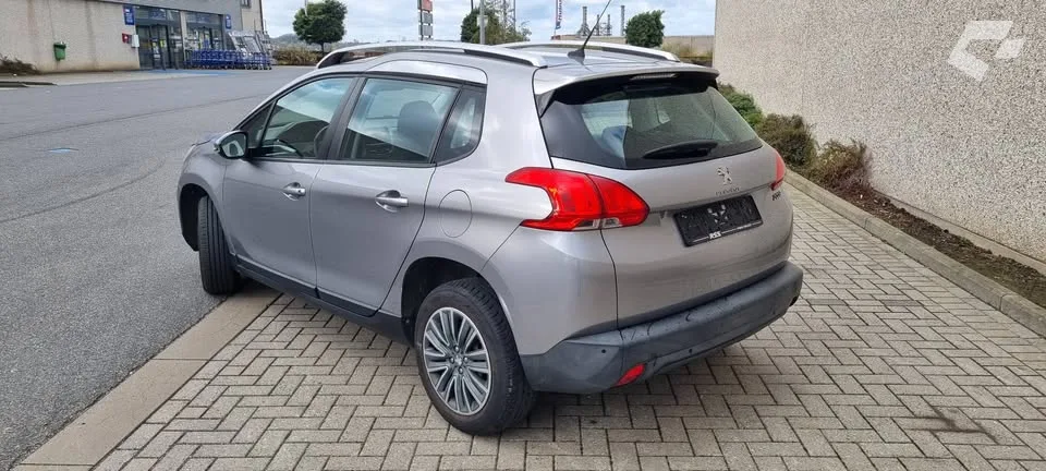Peugeot 2008 2014 — photo 4