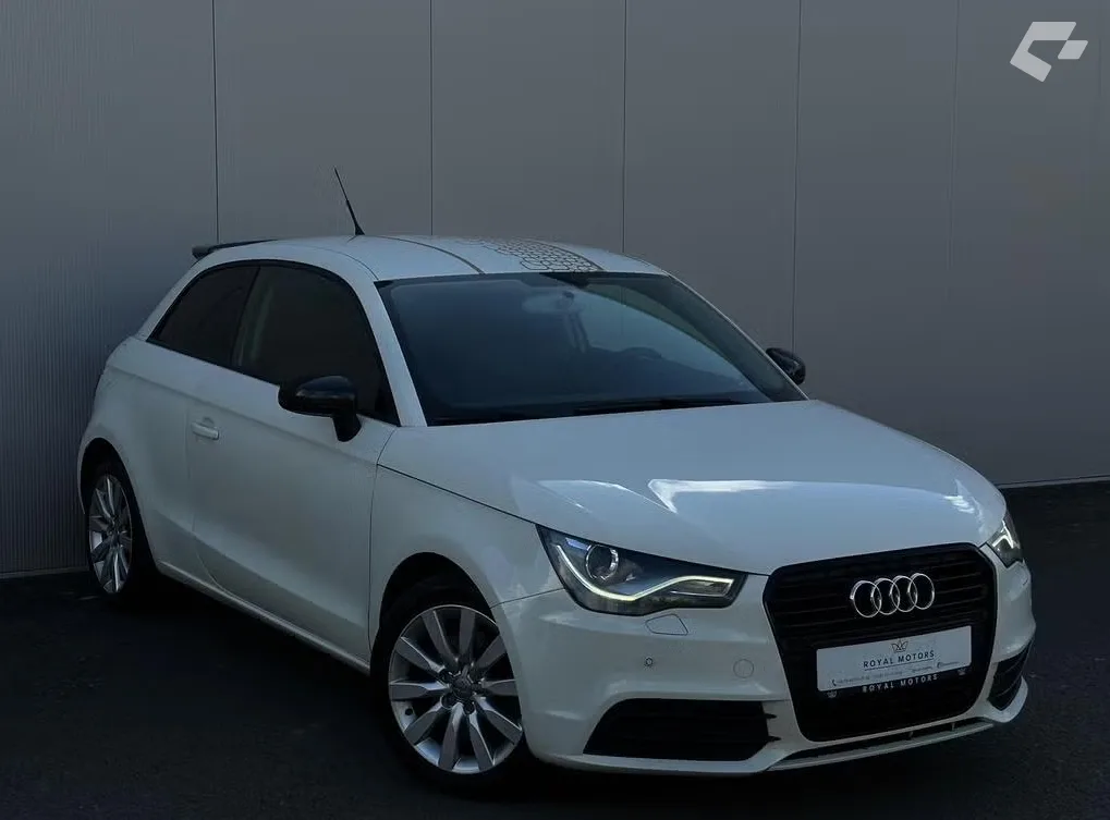 Audi A1 2010 — photo 1