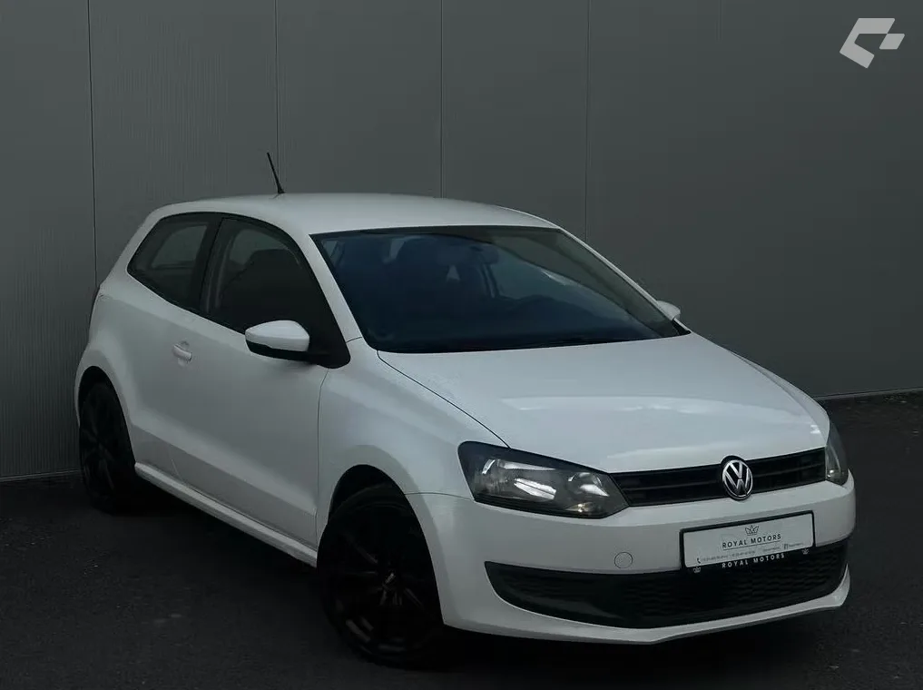 Volkswagen Polo 2011 — photo 1