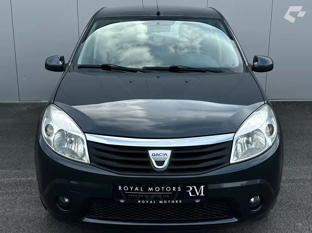 Dacia Sandero 2011 — photo 4