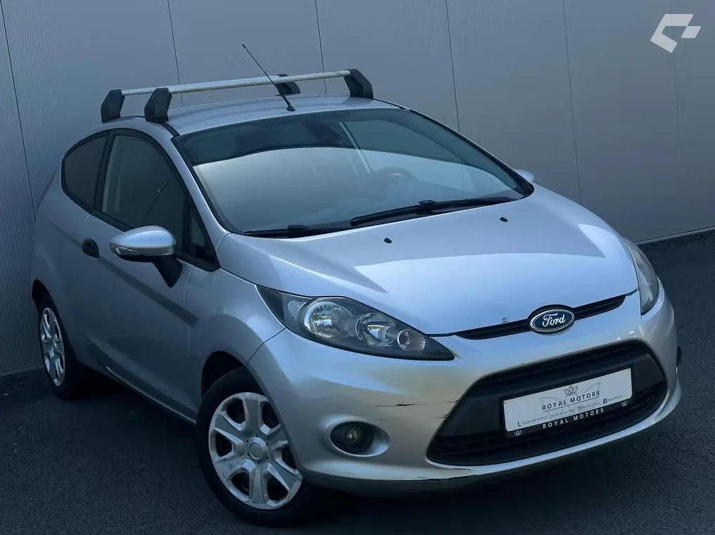 Ford Fiesta 2010 — photo 2