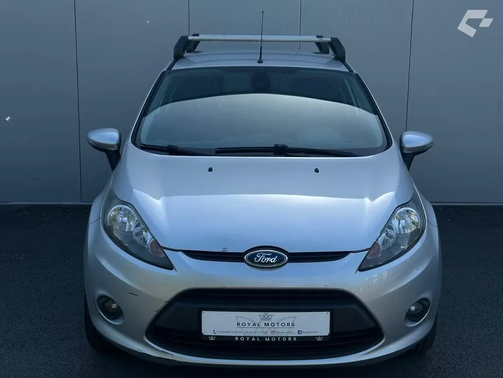 Ford Fiesta 2010 — photo 3
