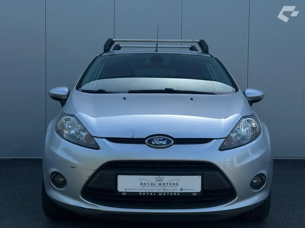 Ford Fiesta 2010 — photo 4